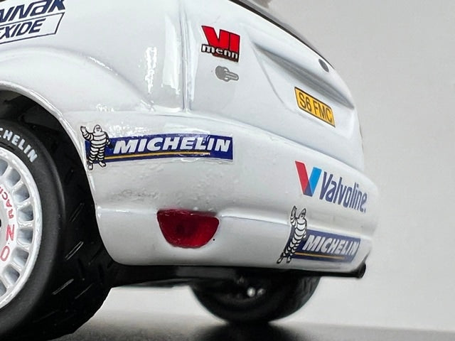 1:43 MINICHAMPS 430008916 Ford Focus WRC Argentina Rally 2000 #16 P. Solberg P. Mills model car