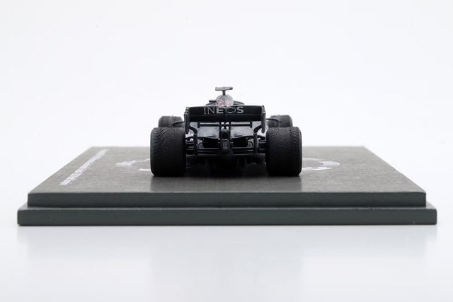 SP614 Spark 1:43 Mercedes F1 W11 Türkiye Turkish GP 2020 World Champion Dirty Ver #44 L.Hamilton LP2000 Special Order