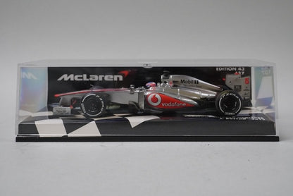 1:43 MINICHAMPS 530134305 Vodafone McLaren Mercedes MP4-28 2013 #5 model car