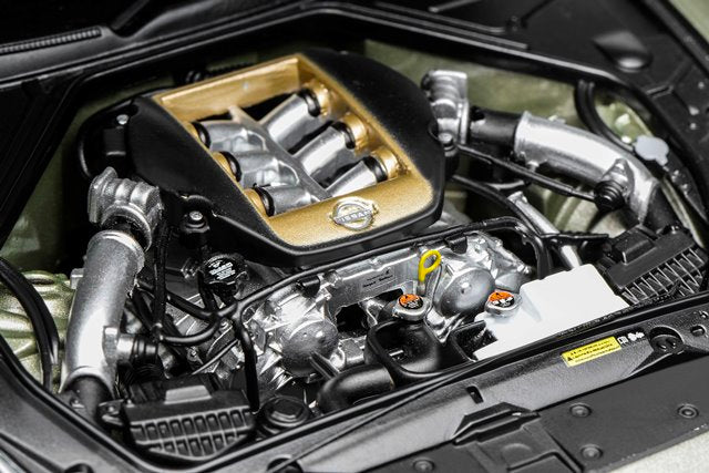 M83515 MOTORHELIX 1:18 Scale Nissan GT-R (R35) Track Edition Engineered By NISMO T-Spec 2022 Millennium Jade