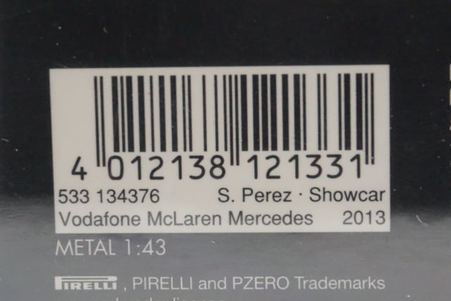 1:43 MINICHAMPS 533134376 Vodafone McLaren Mercedes 2013 #6 model car