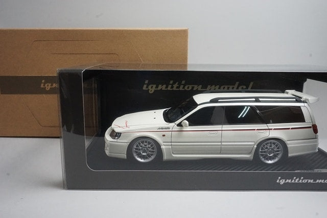 1:18 ignition model IG2892 Nissan Stagea 260RS (WGNC34) Pearl White