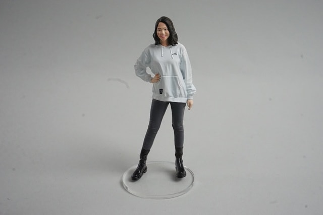 1:18 ignition model IG2358 LB-Silhouette WORKS GT Nissan 35GT-RR White Ms.Chisaki Kato