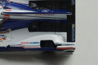1:64 SPARK 64S002 Toyota TS030 Hybrid Le Mans 2nd 2013 #8 model car