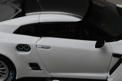 1:43 EBBRO 44317 Nissan GT-R GT1 Fuji 2010 #1 Shakedown model car