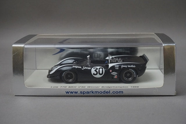 1:43 SPARK S1147 Lola T70 MK2 Bridgehampton 1966 #30 model car