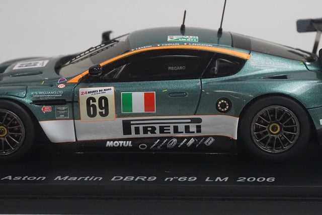 1:43 Spark S1206 Aston Martin DBR9 Le Mans 2006 #69 model car
