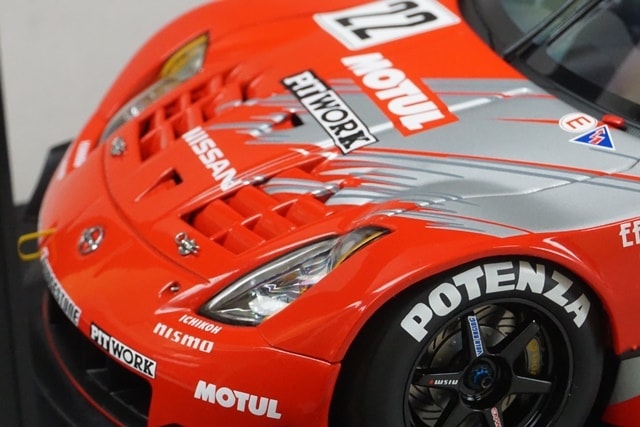 1:18 AUTOart 80482 Nissan Motul Pitwork Z JGTC Suzuka Rd.7 2004 #22 Late model