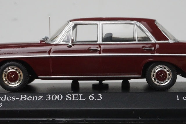 1:43 MINICHAMPS 430039102 Mercedes-Benz 300 SEL 6.3 1968-72 Red