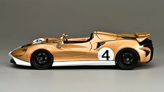 [ Back-order ] CM-MODEL CM64-Elva-04 1:64 McLaren Elva #4 model car