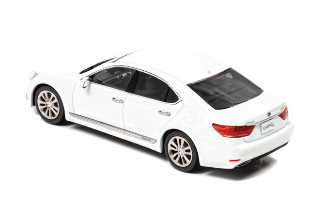 [ Back-order ] CAR-NEL CN431401 1:43 Lexus LS600h VersionL (UVF45) 2014 White Pearl Crystal Shine