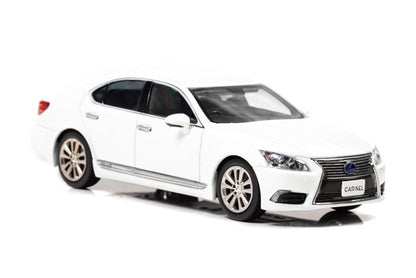 [ Back-order ] CAR-NEL CN431401 1:43 Lexus LS600h VersionL (UVF45) 2014 White Pearl Crystal Shine