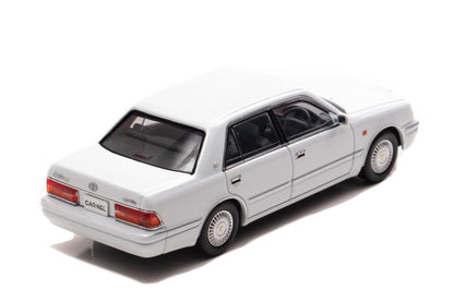 [ Back-order ] CAR-NEL CN439901 1:43 Toyota Crown Royal Saloon G (JZS155) 1999 Crystal White Pearl Shine