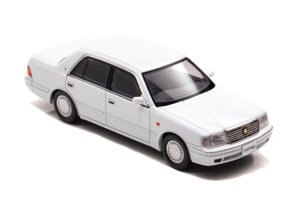 [ Back-order ] CAR-NEL CN439901 1:43 Toyota Crown Royal Saloon G (JZS155) 1999 Crystal White Pearl Shine