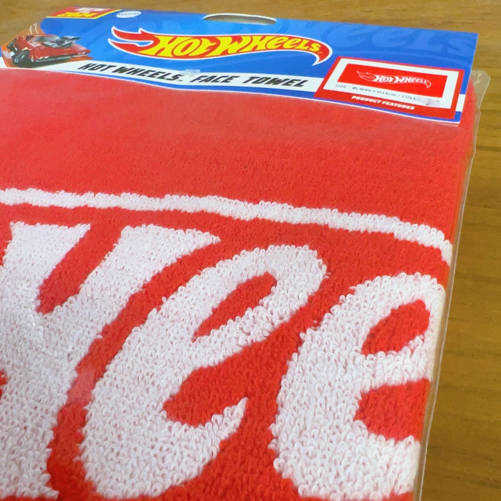 HWU69092 Hot Wheels Face Towel Red