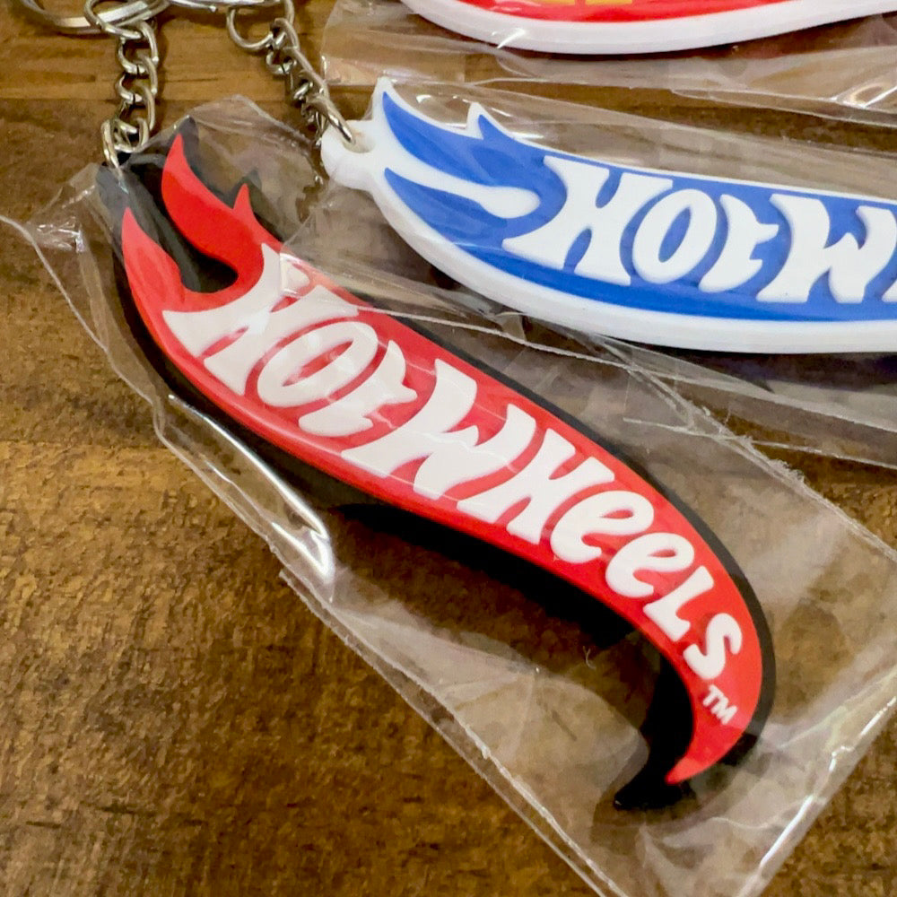 HWU69096 Hot Wheels Rubber Keychain Black x Red