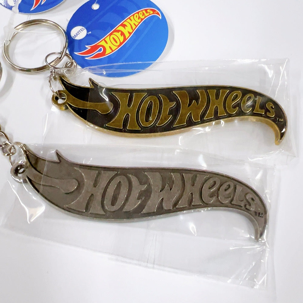 HWU87590 Hot Wheels Metal Keychain VSV 8cm Vintage Silver