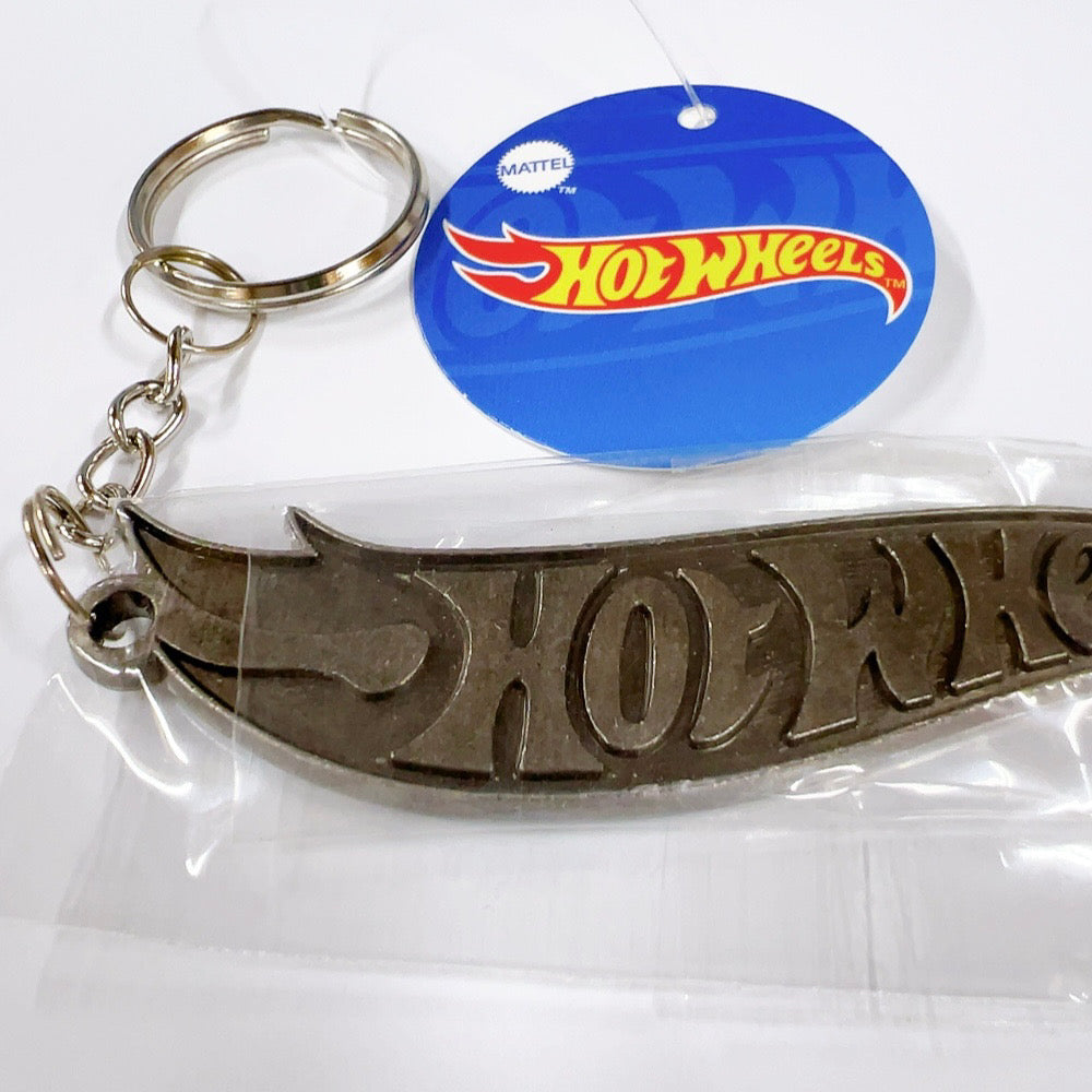 HWU87590 Hot Wheels Metal Keychain VSV 8cm Vintage Silver