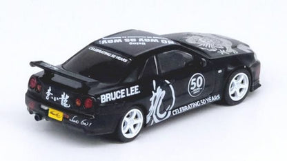 [ Back-order ]  INNO Models IN64-R34-BRUCELEE 1:64 Skyline GT-R (R34) "Bruce Lee" Black