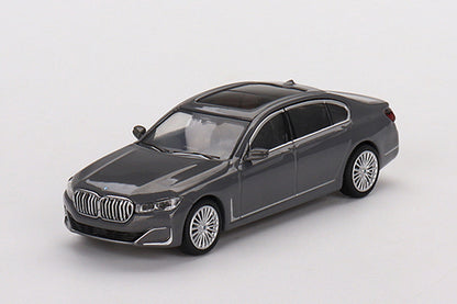 [ Back-order ] TSM MINI-GT MGT00515-R 1:64 BMW 750Li xDrive Bernina Grey Amber Effect RHD model car