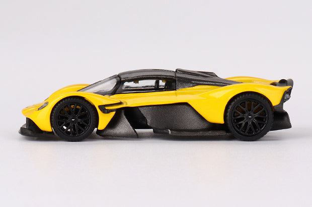 [ Back-order ] TSM MINI-GT MGT00744-L 1:64 Aston Martin Valkyrie Sunburst Yellow model car