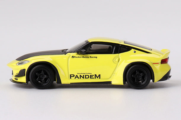[ Back-order ] TSM MINI-GT MGT00752-R 1:64 Pandem Nissan Z Ikazuchi Yellow RHD model car