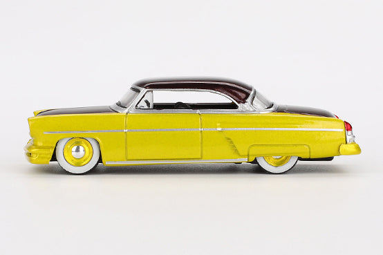 [ Back-order ] TSM MINI-GT MGT00794-BL 1:64 Lincoln Capri Hot Rod 1954 Lime Yellow LHD Blister Pack model car