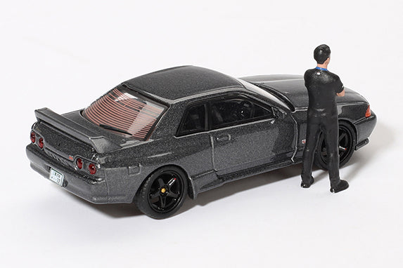 [ Back-order ] TSM MINI-GT MGT00869-R Nissan Skyline GT-R R32 NISMO Gunmetal Matsuda Tsugio Collection Matsuda Figure RHD model car