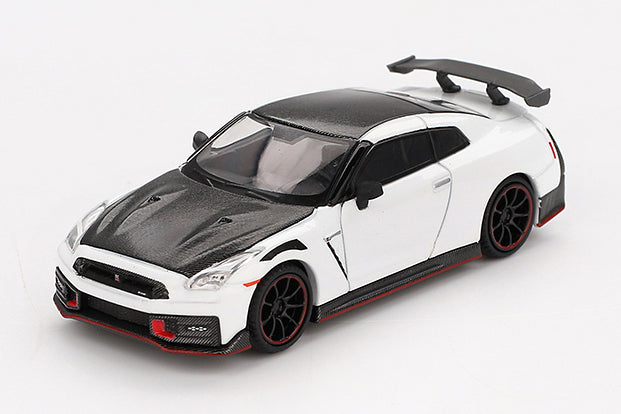 [ Back-order ] TSM MINI-GT MGT01045-R 1:64 Nissan GT-R Nismo 2024 Brilliant White Pearl RHD model car