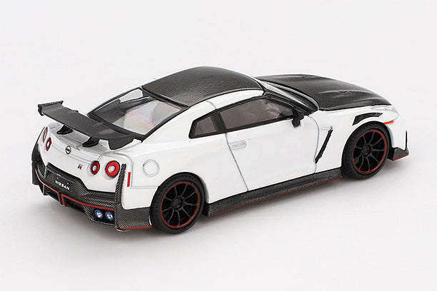 [ Back-order ] TSM MINI-GT MGT01045-L 1:64 Nissan GT-R Nismo 2024 Brilliant White Pearl LHD model car