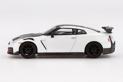 [ Back-order ] TSM MINI-GT MGT01045-BL 1:64 Nissan GT-R Nismo 2024 Brilliant White Pearl LHD *Blister pack model car