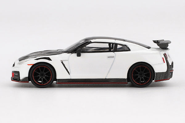 [ Back-order ] TSM MINI-GT MGT01045-L 1:64 Nissan GT-R Nismo 2024 Brilliant White Pearl LHD model car