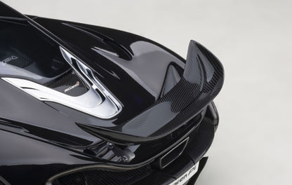 76065 AUTOart 1:18 McLaren P1 Metallic Black / Red & Black Seat