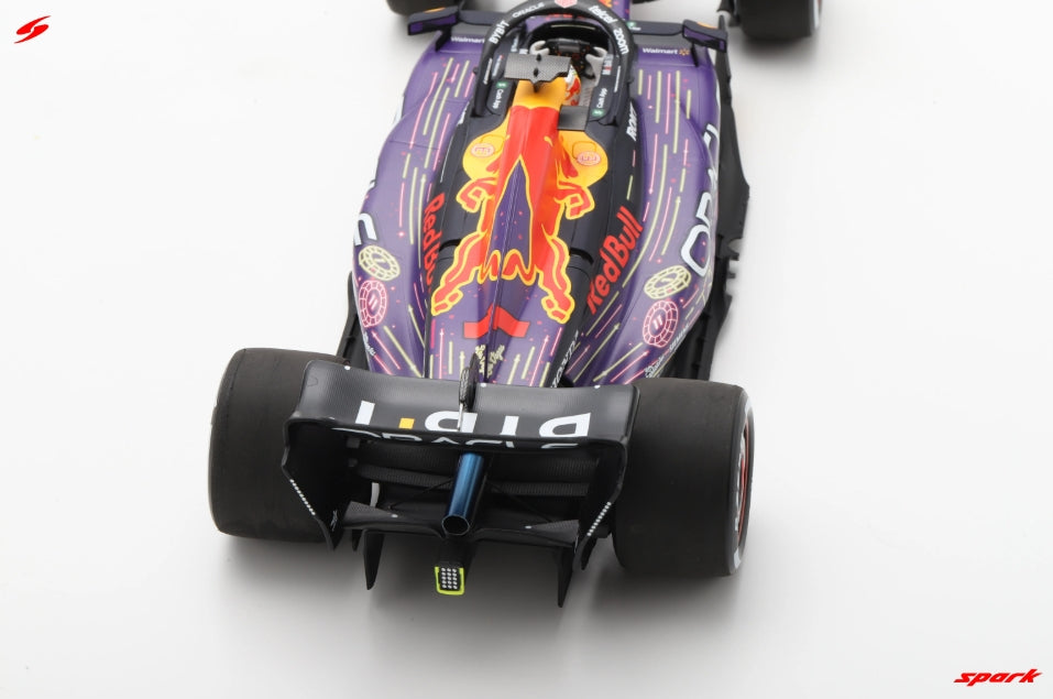 18S972 Spark 1:18 Oracle Red Bull Racing RB19 #1 Winner, Las Vegas Grand Prix 2023, M. Verstappen
