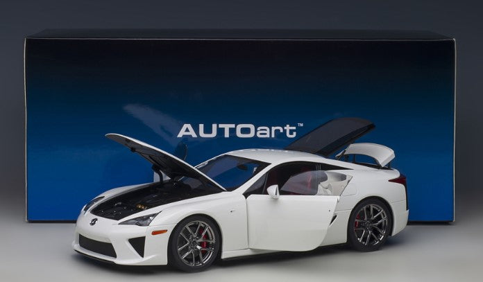 78850 AUTOart 1:18 Lexus LFA White