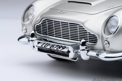 70296 AUTOart 1:18 Aston Martin DB5 007 Goldfinger Bond car