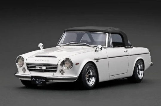 [ Back-order ] ignition model IG2713 1:18 DATSUN Fairlady 2000 (SR311) White