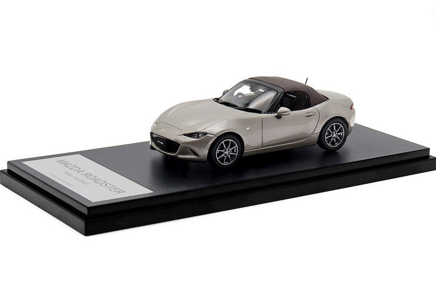 [ Back-order ] Hi-Story HS443PT 1:43 MAZDA ROADSTER Brown Top (2022) Platinum Quartz Metallic Diecast