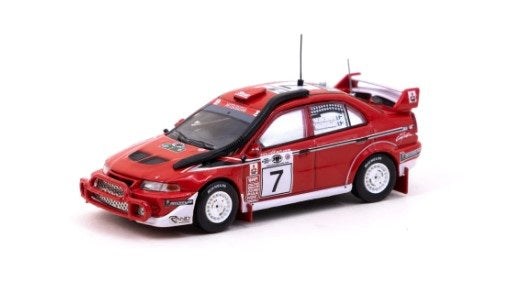 T64-021-01SAF TARMAC WORKS 1:64 Mitsubishi Lancer Evolution 6.5 Safari Rally 2001 Winner