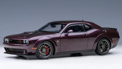 71771 AUTOart 1:18 Dodge Challenger R/T Scat Pack Widebody 2022 (HELLRAISIN / Metallic Purple)