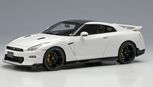 [ Back-order ] Make Up EIDOLON EM696C 1:43 Nissan GT-R Track edition engineered by NISMO T-spec 2024 Brilliant White Pearl