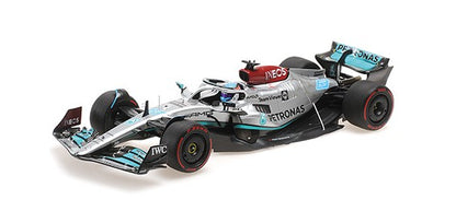 110222163 MINICHAMPS 1:18 Mercedes AMG Petronas F1 W13 E Performance George Russell Brazilian GP 2022