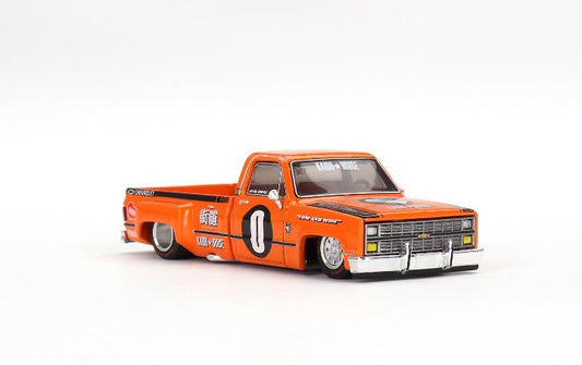 KHMG090 TSM MINI-GT 1:64 Chevrolet Silverado Dury Kaido Works V2 LHD