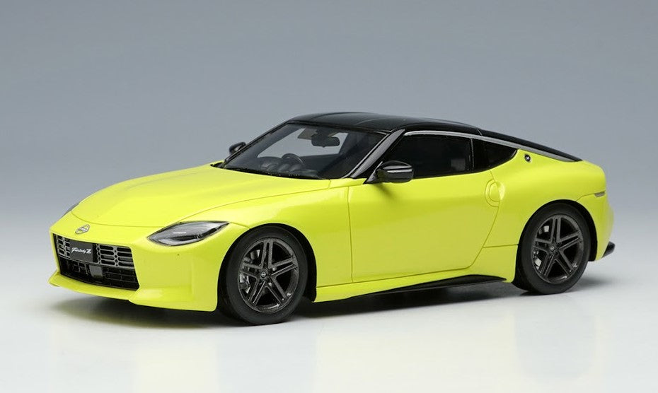 [ Back-order ] Make Up EIDOLON EM648B 1:43 Nissan Fairlady Z (RZ34) 2023 (JP) Ikazuchi Yellow / Super Black