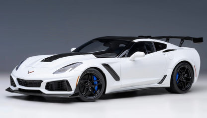 71270 AUTOart 1:18 Chevrolet Corvette (C7) ZR1 White