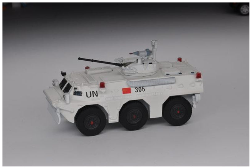 G1-4 拓意 XCARTOYS 1:64 ZSL92B Infantry Fighting Vehicle Peacekeeping Forces