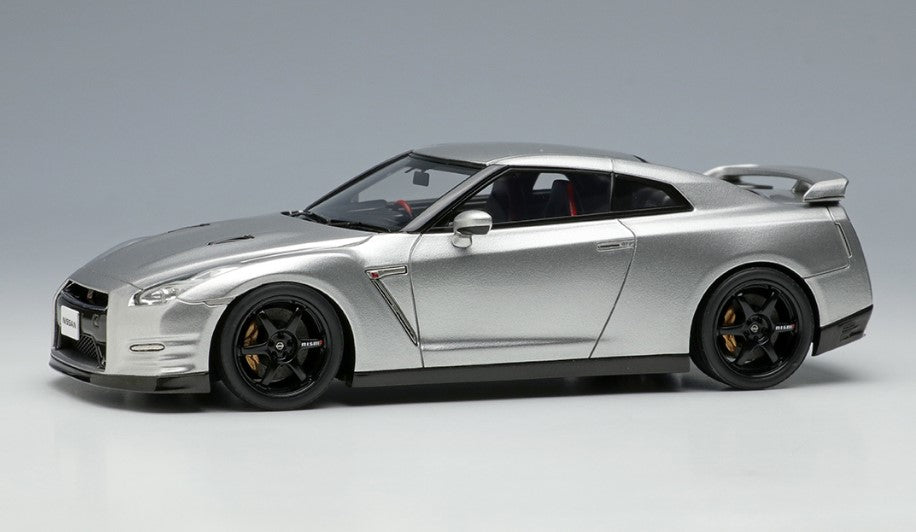 [ Back-order ] Make Up EIDOLON EM683C 1:43 Nissan GT-R Track Edition Engineered By Nismo 2015 Ultimate Metal Silver