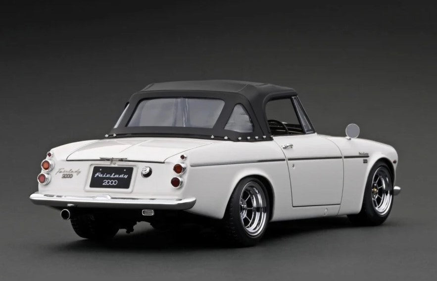 [ Back-order ] ignition model IG2713 1:18 DATSUN Fairlady 2000 (SR311) White