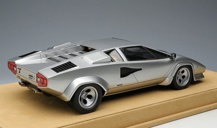 [ Back-order ] Make Up IDEA IM065E 1:18 Lamborghini Countach LP5000S 1982 Silver