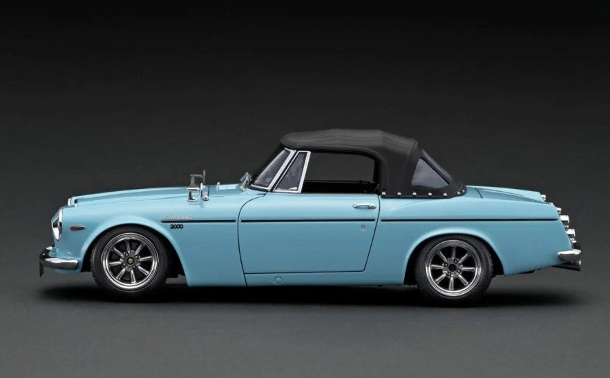 [ Back-order ] ignition model IG2711 1:18 DATSUN Fairlady 2000 (SR311) Light Blue